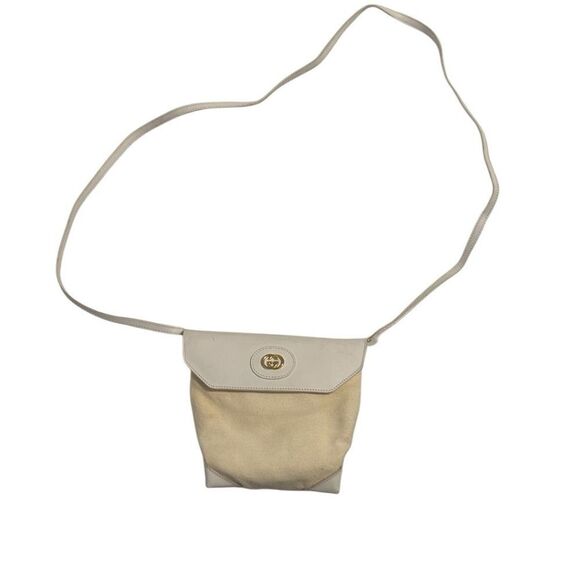 Gucci Cream Crossbody Mini Bag with Flap Closure - Picture 2 of 13